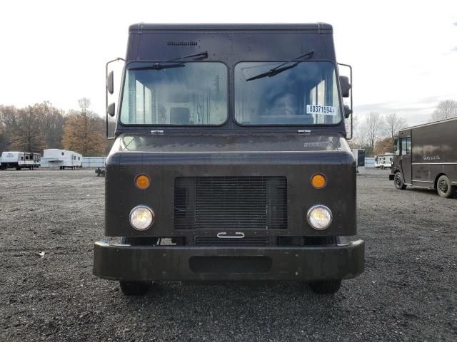 2009 Freightliner Chassis M Line WALK-IN Van