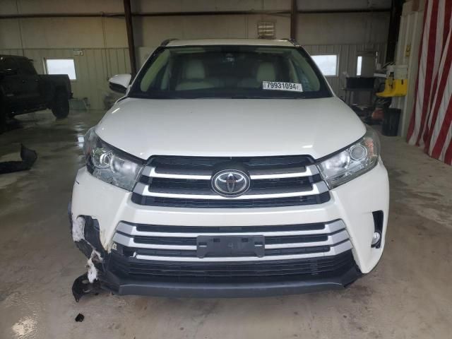 2019 Toyota Highlander SE