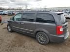 2016 Chrysler Town & Country Touring L