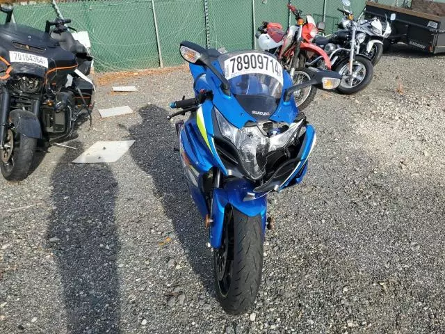 2015 Suzuki GSX-R1000