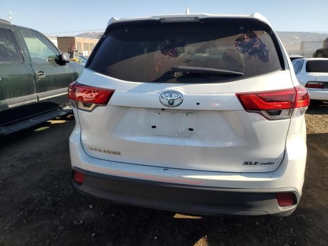 2019 Toyota Highlander SE