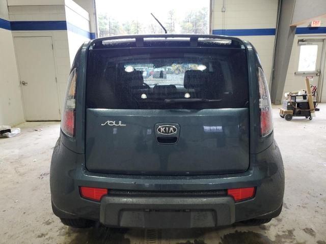 2011 KIA Soul +