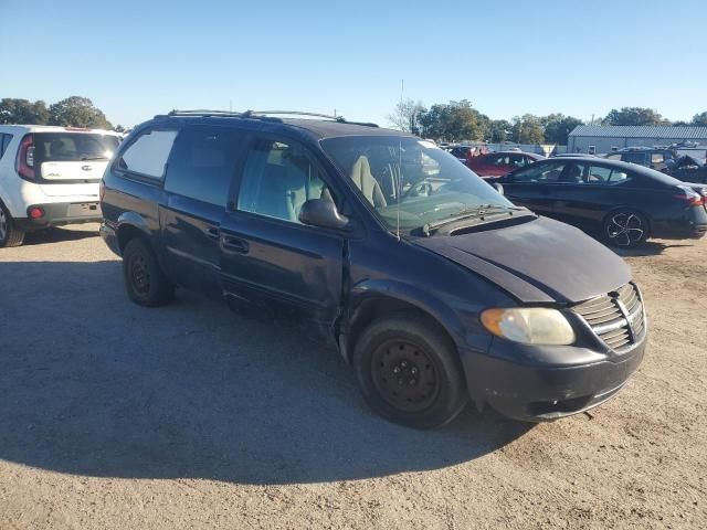 2005 Dodge Grand Caravan SE