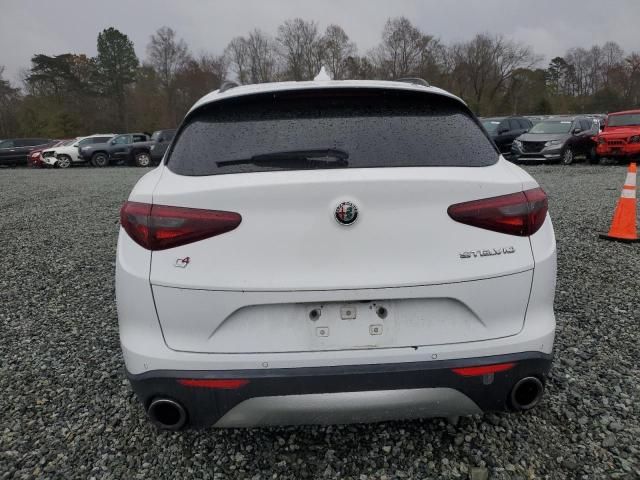 2018 Alfa Romeo Stelvio Sport