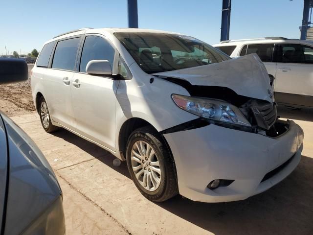 2014 Toyota Sienna XLE