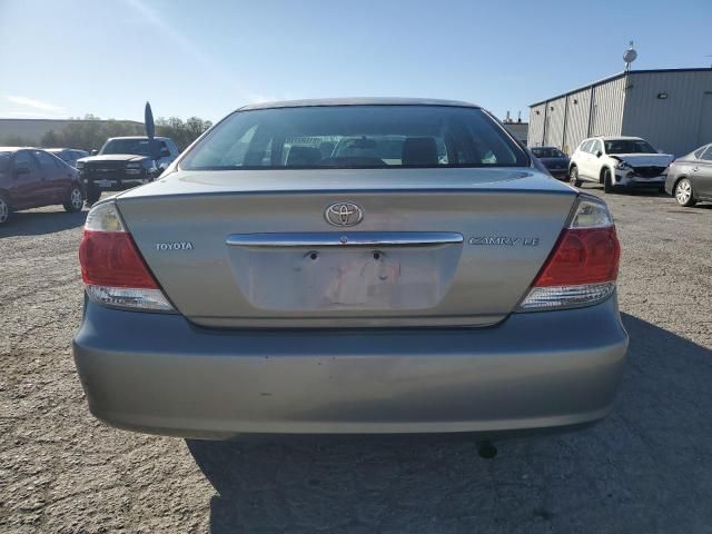 2005 Toyota Camry LE