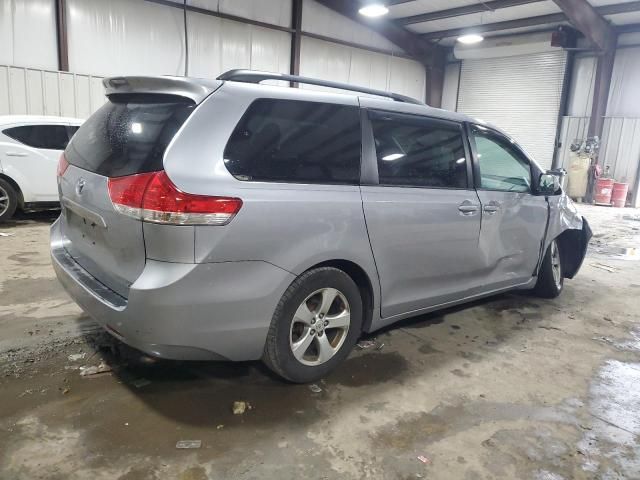 2013 Toyota Sienna LE