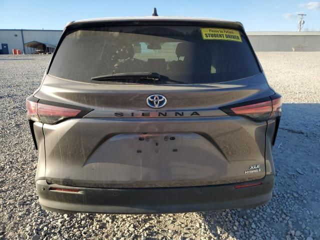 2022 Toyota Sienna XLE