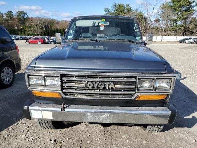 1990 Toyota Land Cruiser FJ62 GX