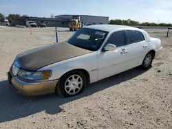 Salvage cars for sale at auction: 2000 Lincoln Town Car Signature