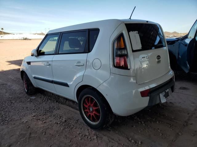 2011 KIA Soul +