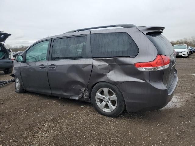 2013 Toyota Sienna LE