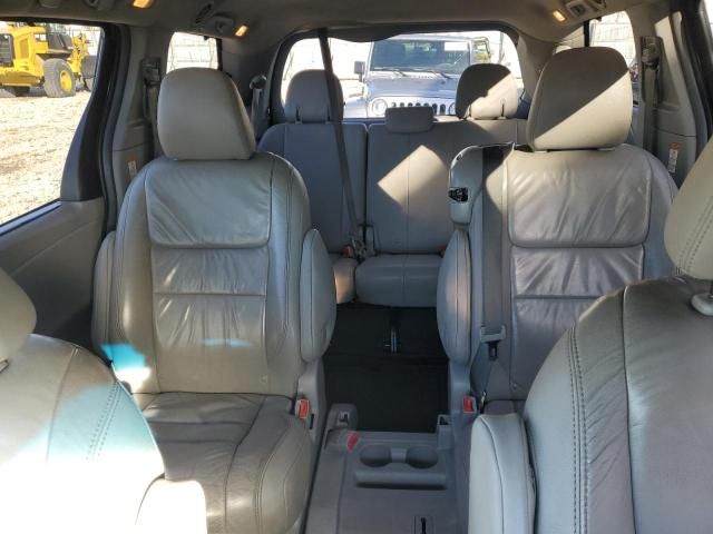 2016 Toyota Sienna XLE