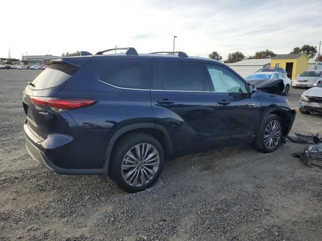 2021 Toyota Highlander Hybrid Platinum