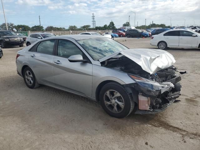 2021 Hyundai Elantra SE