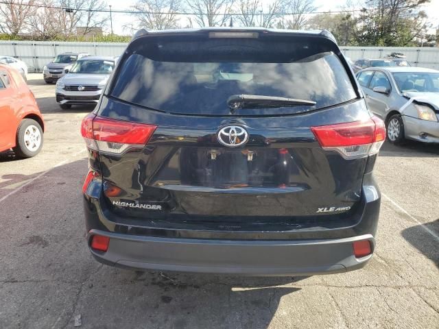 2019 Toyota Highlander SE