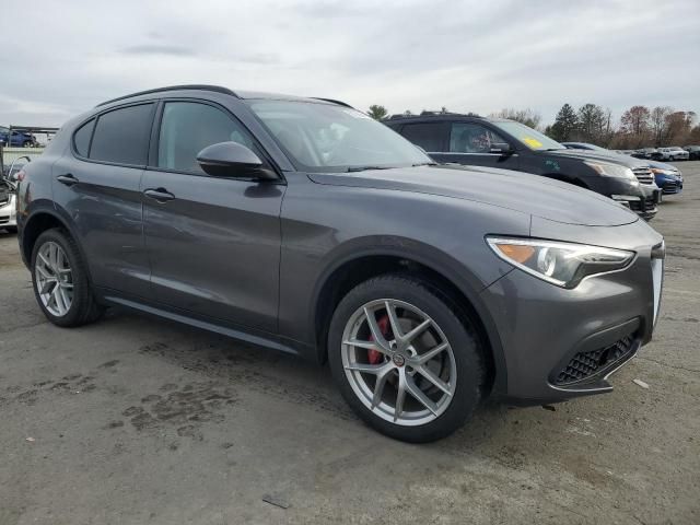 2018 Alfa Romeo Stelvio Sport