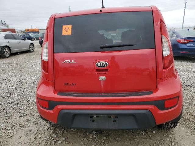 2013 KIA Soul +