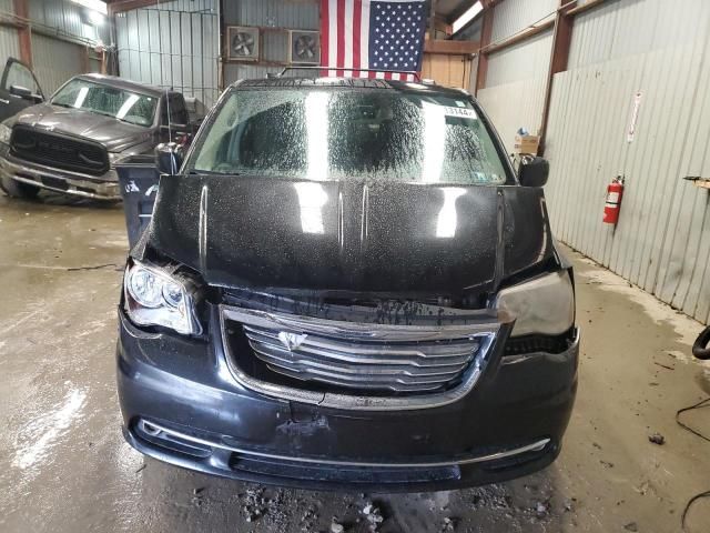 2012 Chrysler Town & Country Touring