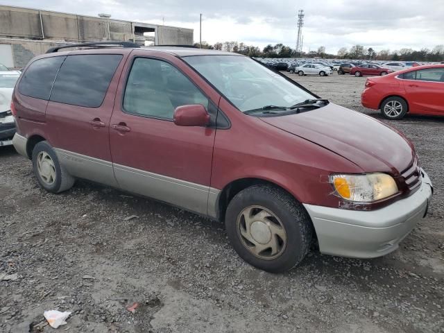 2002 Toyota Sienna LE