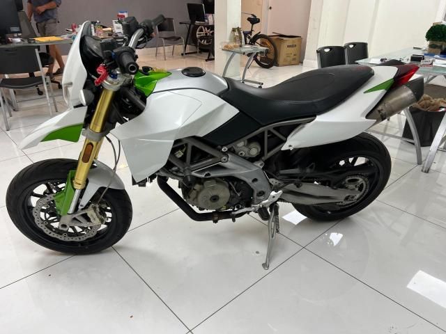 2011 Aprilia Dorsoduro 750