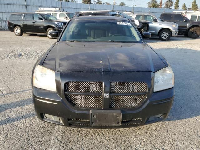 2005 Dodge Magnum SXT