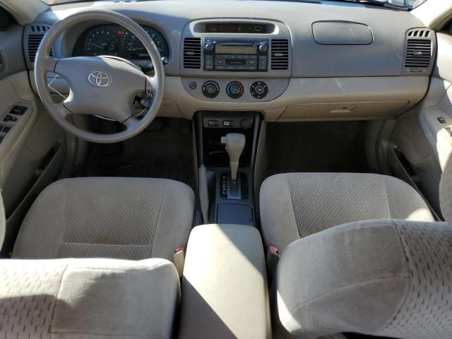 2004 Toyota Camry LE