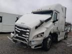 2019 Freightliner Cascadia 126