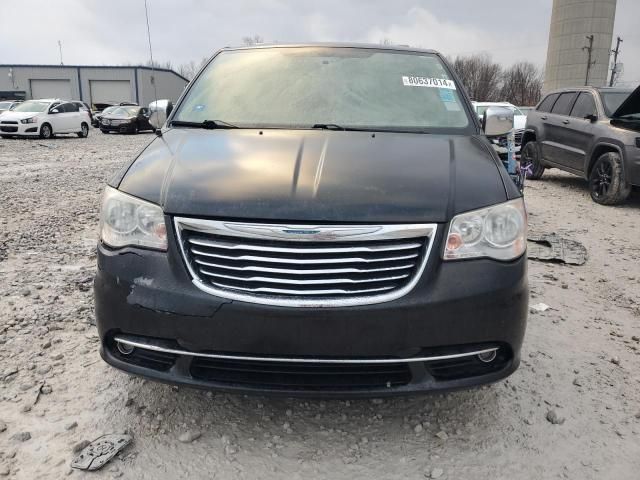 2013 Chrysler Town & Country Touring L