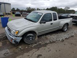 Salvage trucks for sale at Florence, MS auction: 2000 Toyota Tacoma Xtracab