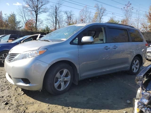 2012 Toyota Sienna LE