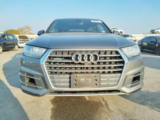 2018 Audi Q7 Premium Plus