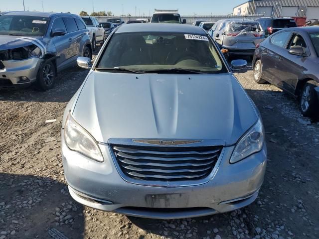 2013 Chrysler 200 Limited