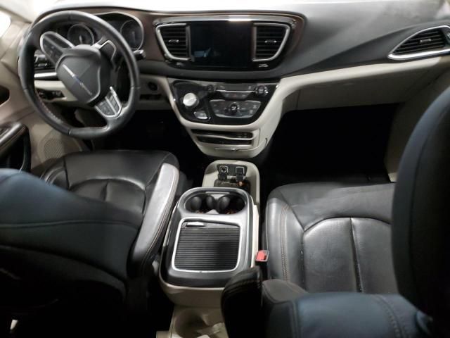 2017 Chrysler Pacifica Touring L Plus