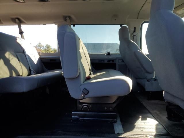 2012 Ford Econoline E350 Super Duty Wagon