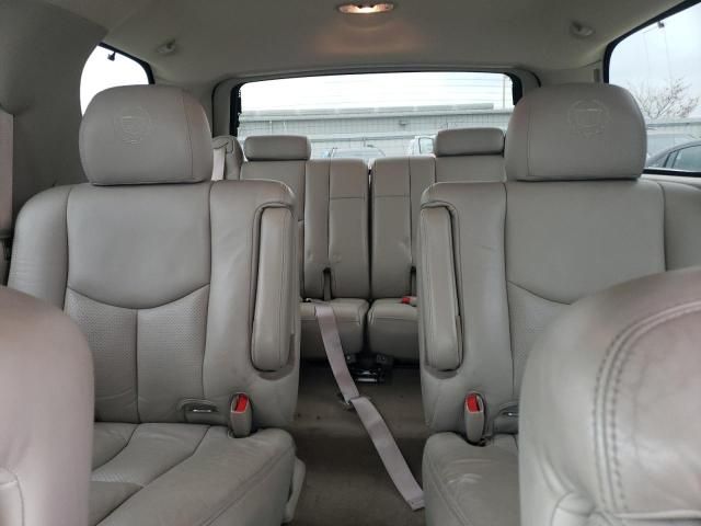 2004 Cadillac Escalade Luxury