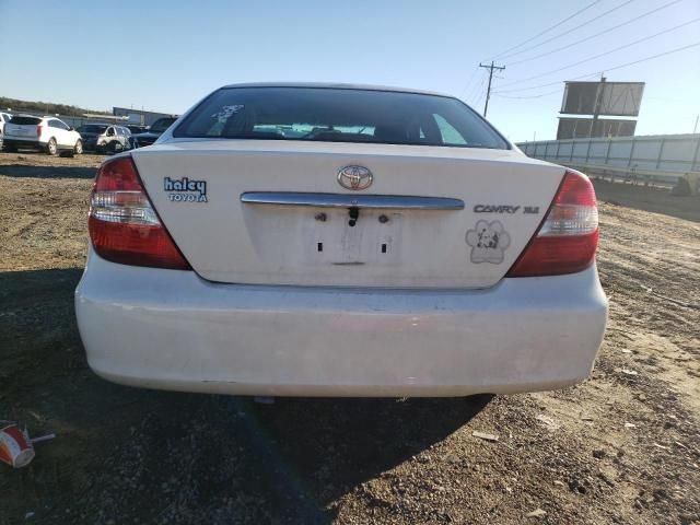 2004 Toyota Camry LE