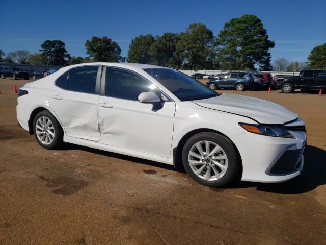 2024 Toyota Camry LE