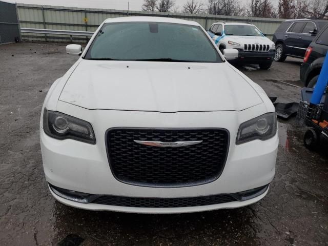 2017 Chrysler 300 S