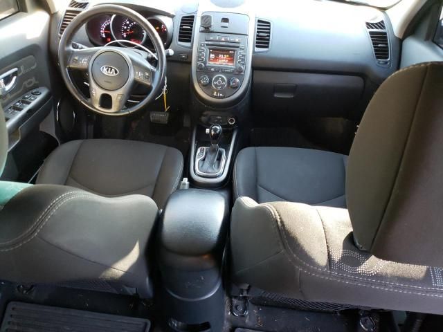 2013 KIA Soul +