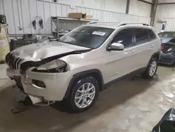 Jeep Vehiculos salvage en venta: 2015 Jeep Cherokee Latitude