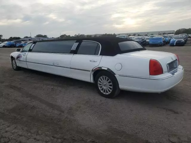 2006 Lincoln Town Car Executive