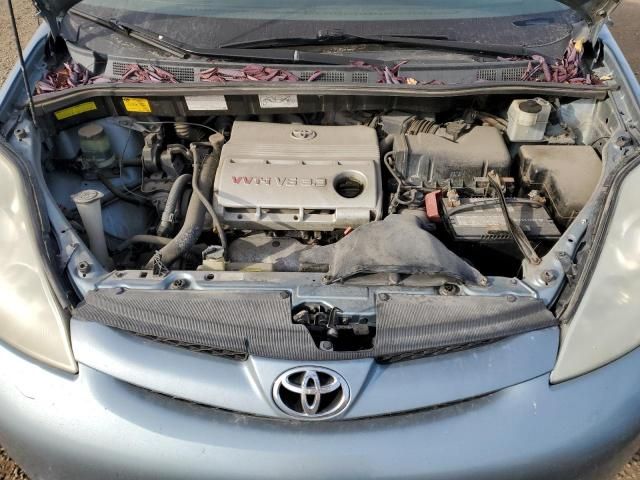 2006 Toyota Sienna CE