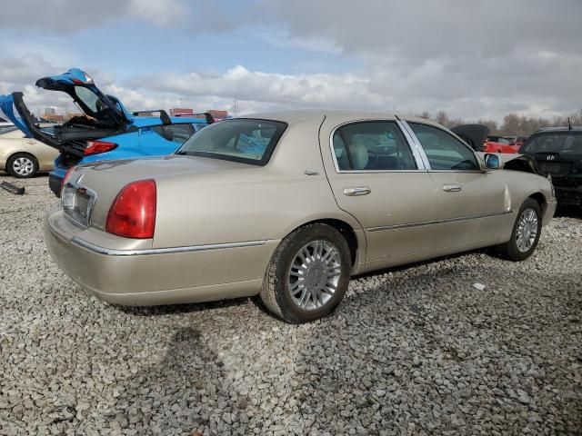 2010 Lincoln Town Car Signature Limited