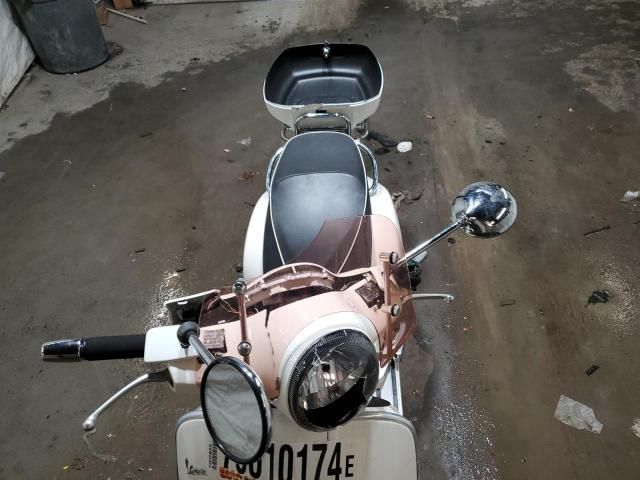 2010 Vespa GTS 300 Super