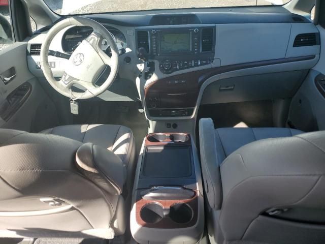 2013 Toyota Sienna XLE