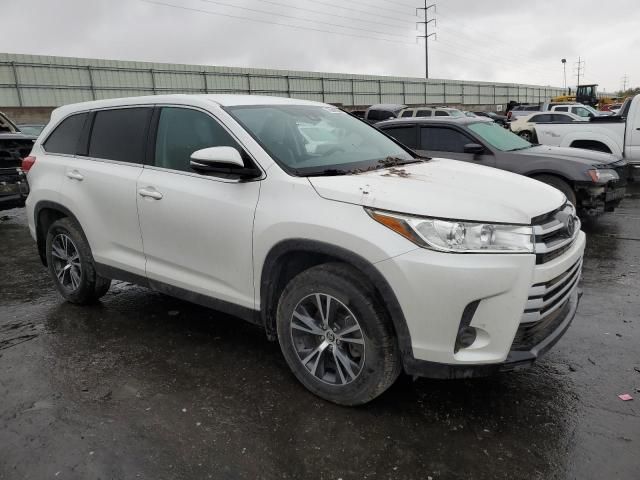 2019 Toyota Highlander LE