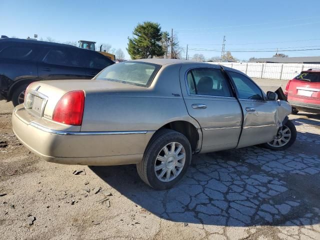 2006 Lincoln Town Car Signature Limited