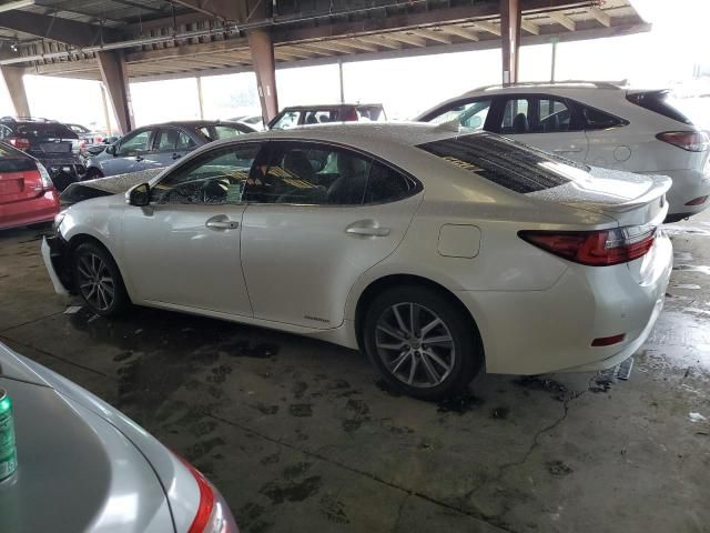 2016 Lexus ES 300H