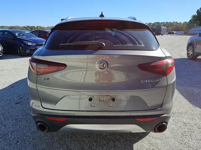 2018 Alfa Romeo Stelvio TI